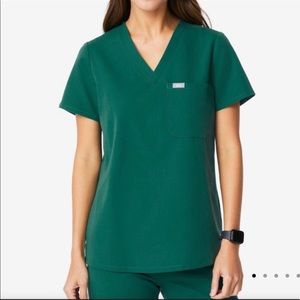 FIGS Hunter Green Catarina Top